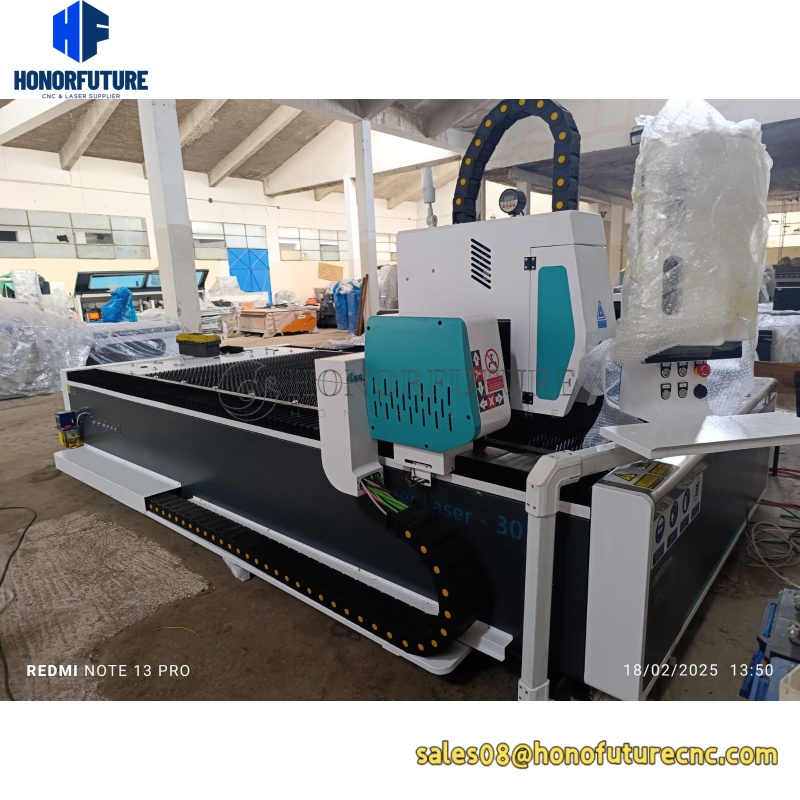 Quality Industrial Laser Cutting - Macchina per Taglio Laser a Fibra