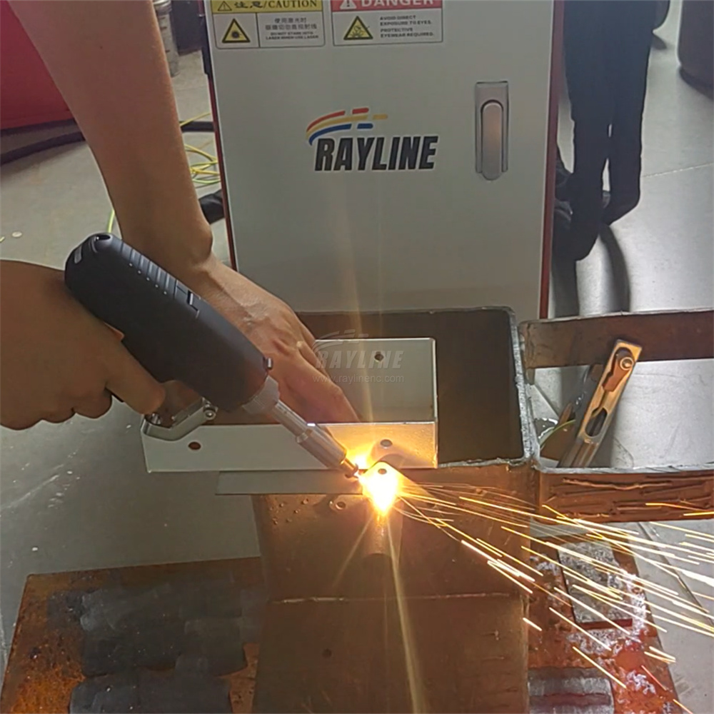 Industrial Laser Cleaning - Nuovo stile Mini saldatore laser portatile
